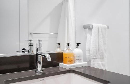 Sharon Green apartments by FantasticStay - Foto 65