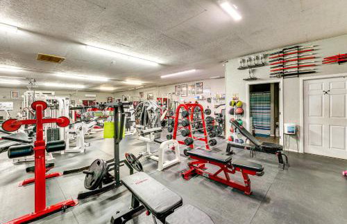 Gym Access On-Site: Cabin w/ Deck in Red Oak! - Foto 23