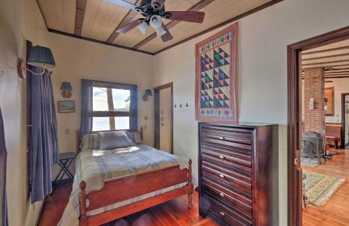 Lakefront Hartford Cabin with Canoe and Boat Ramp - Foto 11