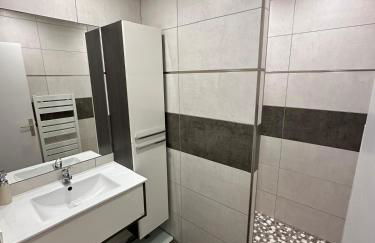 Le Cocon Familial du Sud - Jacuzzi, Wi-Fi, air conditioning - Foto 19