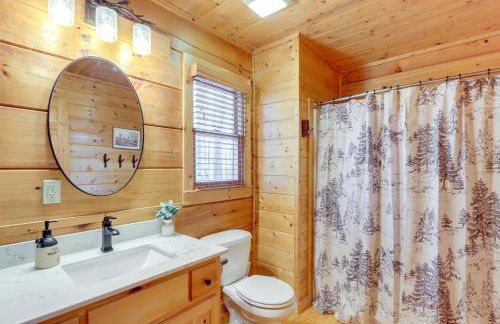 Game Room and Hot Tub Cabin 9 Mi to Blue Ridge! - Foto 16