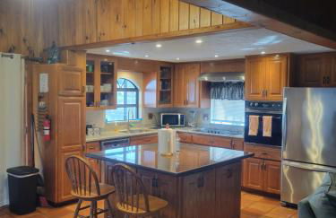 Lake House Retreat - Photo 2