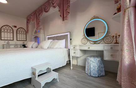Disney Princess and Heroes Apartment Accessible - Foto 12