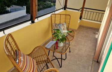 K for Karavomilos - Photo 17