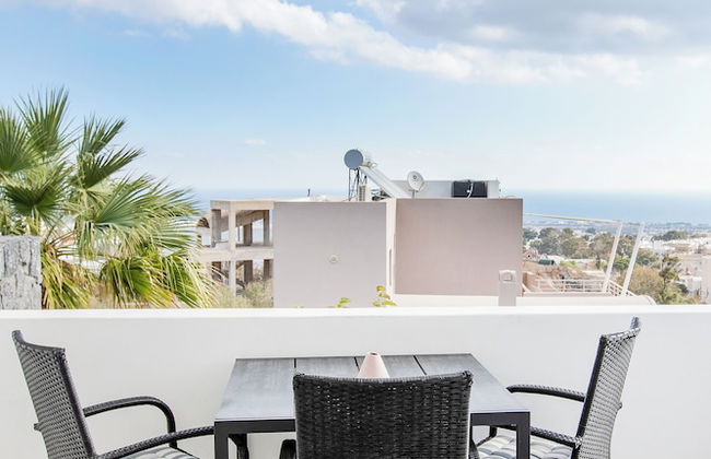 Santorini Villatzio Suites - Photo 39