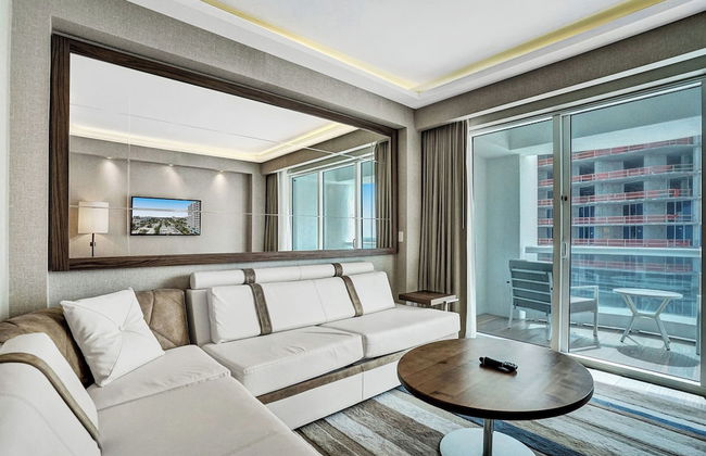 Luxury Beachfront Studio-with Daily Cleaning - Foto 22