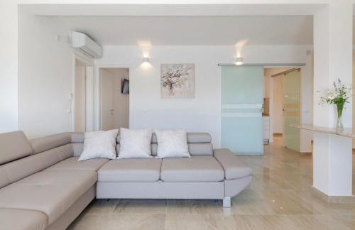 Pine Tree Apartment Zanetic - Photo 11