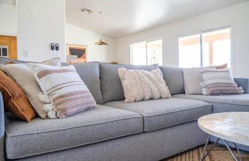 Casa Del Sol-Mountain View 3BR Home w Pool Hot Tub - Foto 7