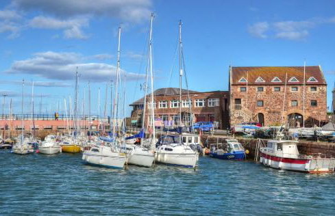 Cosy 2-BDR Apartment & 15 minutes to Edinburgh by train & Free Parking - Foto 33