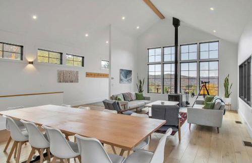 Magnificent Chalet Sweeping Views and Hot Tub - Foto 17