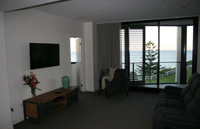 Apartment on King Street - Photo 8