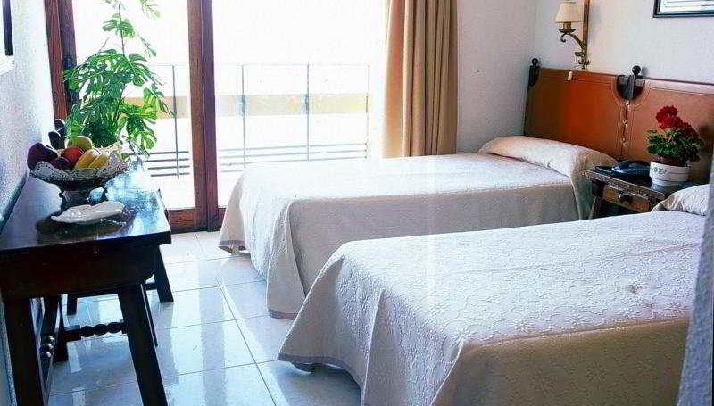 Apartamentos Torre De La Roca - Foto 2