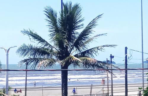 Apto Aluguel na Temporada Pé na Areia Peruíbe SP - Foto 52