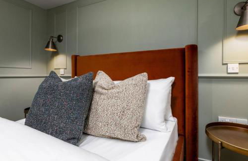 Kilted Quarter by The Wallace Monument - Photo 12