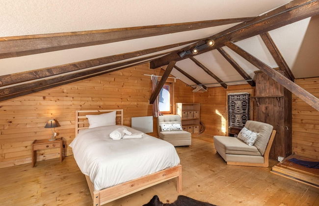 Chalet Noisette Authentic Swiss Chalet Perfect for Families - Photo 11