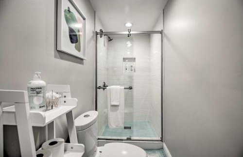 Home with Office and Yard 25 Mi to Downtown Chicago! - Foto 20