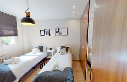 HOUSE OF JOY , CASA EN BANYOLES - Foto 14