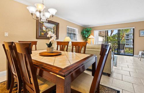 Ola Grande - Beachside Condos with Pool next to Cocoa Beach Pier - Foto 6