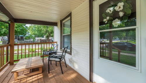 Beautiful 2 Bed 1 Bath home near College Hill - Foto 2