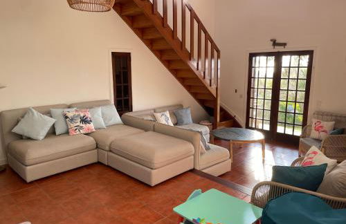 First-Line Oceanfront House in Moledo - Foto 2