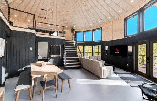 Skyline Yurt: Hot Tub~Wood Stove~WiFi~EVcharger - Foto 6