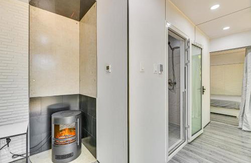 Waterfront Durham Getaway with Deck and Trails! - Foto 6