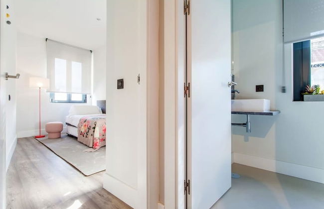 Sevilla Alquila Amplios Apartamentos Duplex en San Bernardo - Foto 3