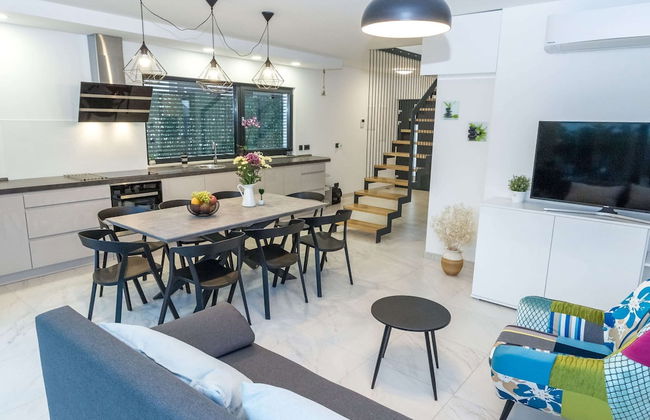 Luxury Villa With Private Pool, Great sea View, Near the Beach - Photo 28