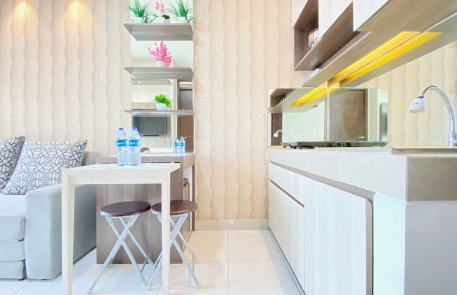 Chic And Cozy 2Br At Mekarwangi Square Cibaduyut Apartment - Foto 12