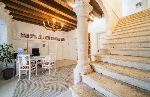 SUNce Palace Apartments with free offsite parking - Foto 16