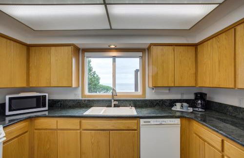 Hot Tub! Ocean Front & Dog Friendly! Ocean Watch - Foto 12