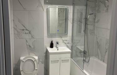 Modern 1 Bedroom Apartment Town Centre Camberley - Foto 15