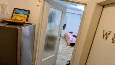 Apartment with AC, full kitchen, self check in, parking, 8 min to SAP campus, Wi Fi - Foto 2