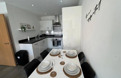 Luxury Canal-side Apartment, Hemel Hempstead, Free parking, Perfect for Contractors - Foto 38