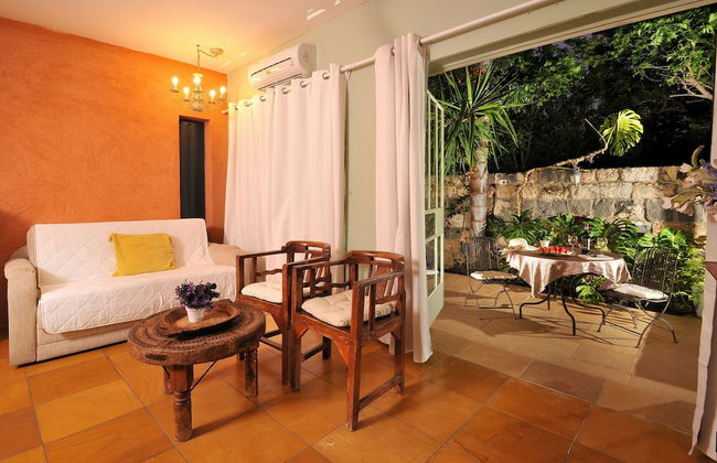 Love & Lemons - Photo 12