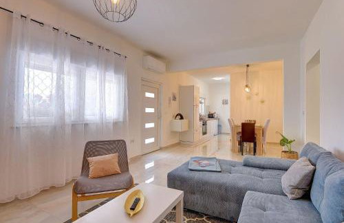 Apartment mit großem Garten, Spielbereich - Photo 5