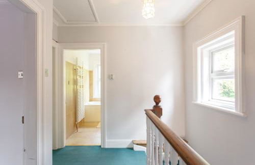 Executive Victorian House - Photo 14