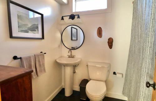 Cozy Historic Cabin with stellar view of Big Schloss - Foto 32