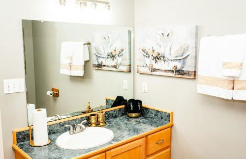 Hometown Hideaway King Ste 6 mi to Sports Complex - Foto 22