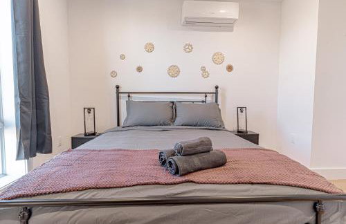 Bushwick Industrial1BR with Balcony - Foto 8