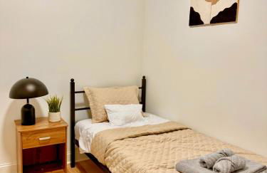 Spacious 3BR Apartment - 12min Newark Airport -Near NYC & Malls - Foto 7