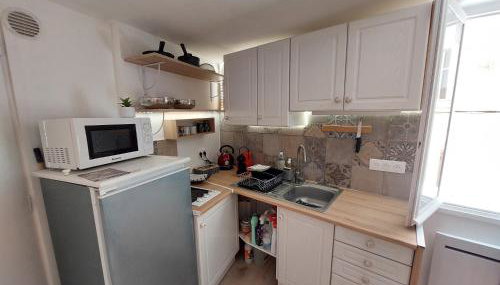 Hyères studio refait à neuf dans la cité médiévale - Foto 3