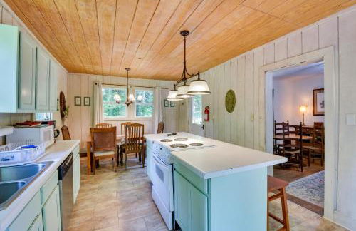 Pinnacle Mountain Falls Sunset Cottage with Deck - Foto 12