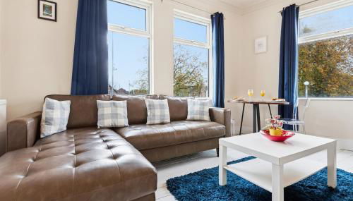 Chorlton Central l Long Stays lGroups Relocatorsl - Foto 2