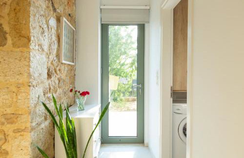 Nature Retreat Green Oasis Villa with Private Pool & Rooftop Hot Tub - Foto 31