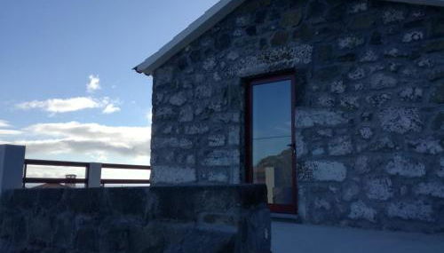 Melo's Place - Photo 3