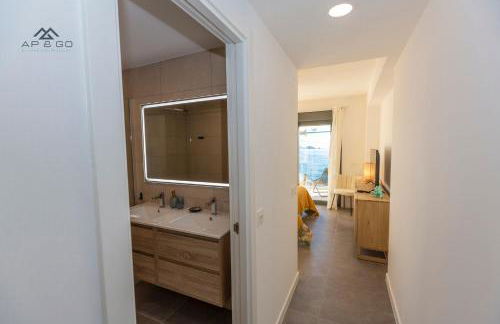 Sky Marina Luxury - Photo 31