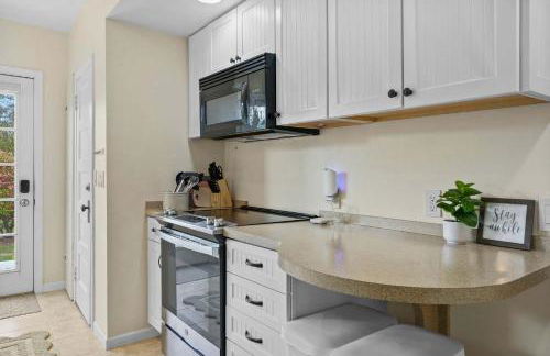 3 BR 2BA Lakefront Home - Dog Friendly - 30 Day - Foto 15