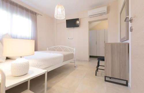 Palm Tree Apartments #FeelsLikeHome - Photo 10