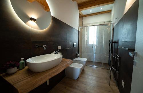 Elorina Home Suite - Photo 36
